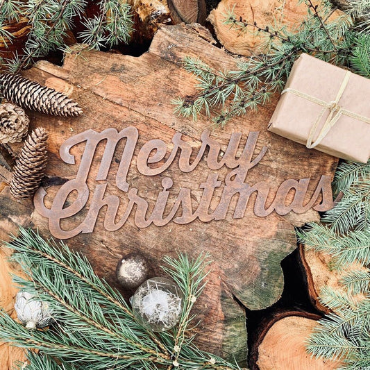 Rustic Metal 'MERRY CHRISTMAS' Plaque ? Timeless Holiday Decor