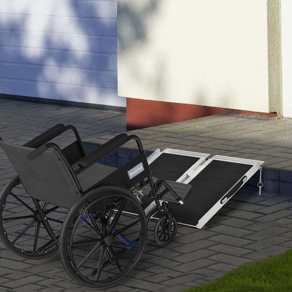 HOMCOM Portable Dual-Wheelchair Ramp: Safe & Sturdy Mobility Access 72x61cm