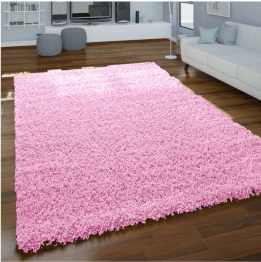 Plush Baby Pink Shaggy Rug 160x230: Modern Comfort for Every Room